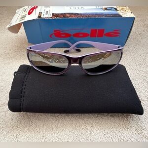 Bollé Canebrake unisex Purple-Lilac Sunglasses with Case.  Mirrored lenses, gray